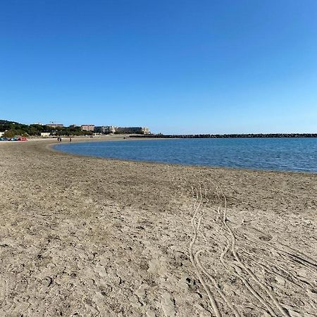 Superbe T2 Avec Terrasse Et Vue Su Mer Quartier Des Quilles A Sete Sète Exterior foto